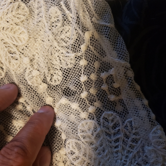 NWT Lace Top - Picture 4 of 4